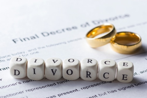 divorce lawyer